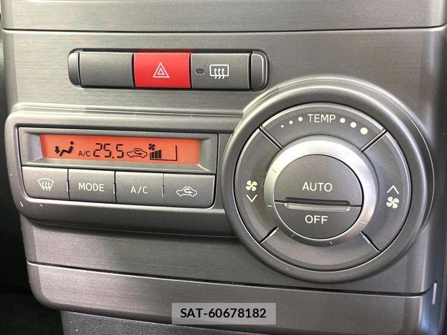 Toyota PIXIS SPACE 2016-03 7727187-2