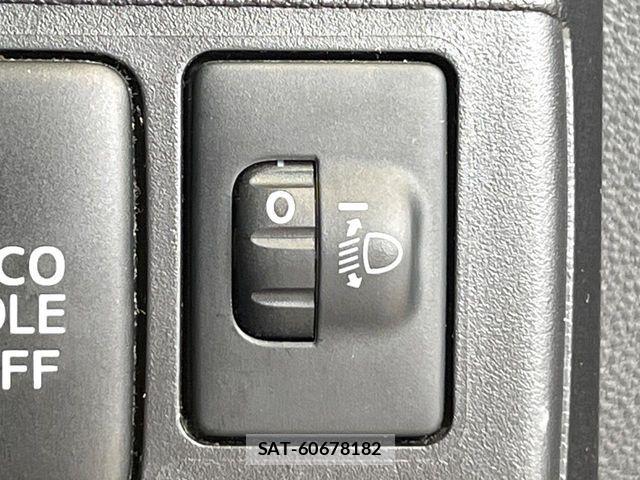 Toyota PIXIS SPACE 2016-03 7727187-5