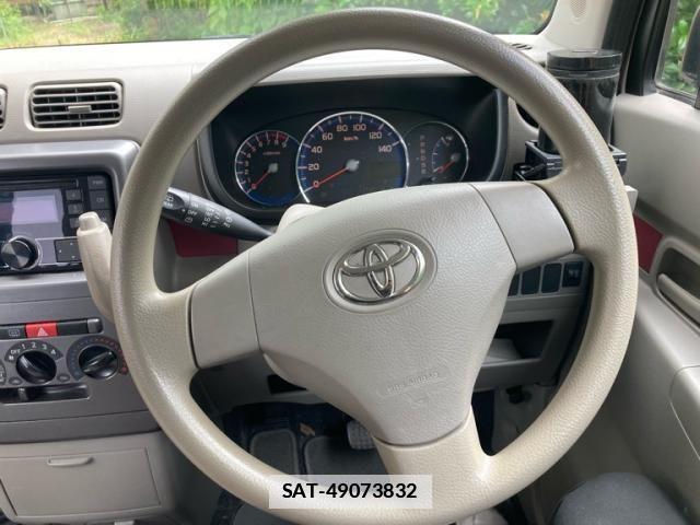 Toyota PIXIS SPACE 2012-02 7980570-9