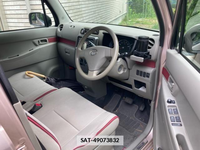 Toyota PIXIS SPACE 2012-02 7980570-6