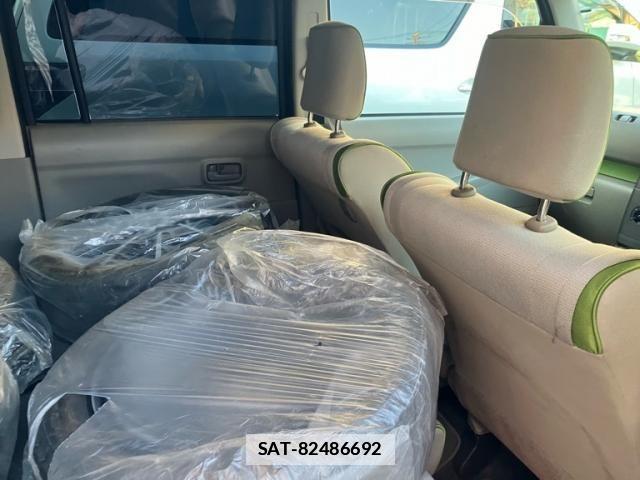 Toyota PIXIS SPACE 2013-07 7980572-11