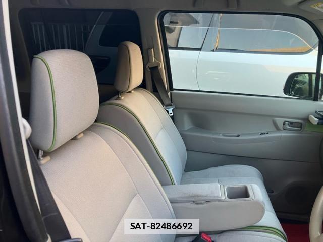 Toyota PIXIS SPACE 2013-07 7980572-12