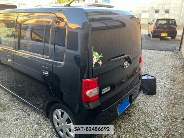 Toyota PIXIS SPACE 2013-07 7980572-4