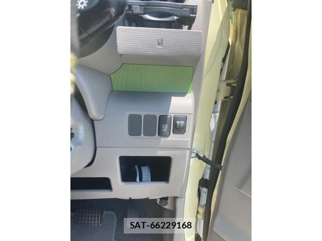 Toyota PIXIS SPACE 2014-06 8037583-17