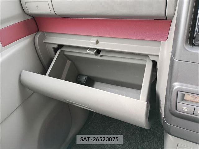 Toyota PIXIS SPACE 2012-09 8075112-18