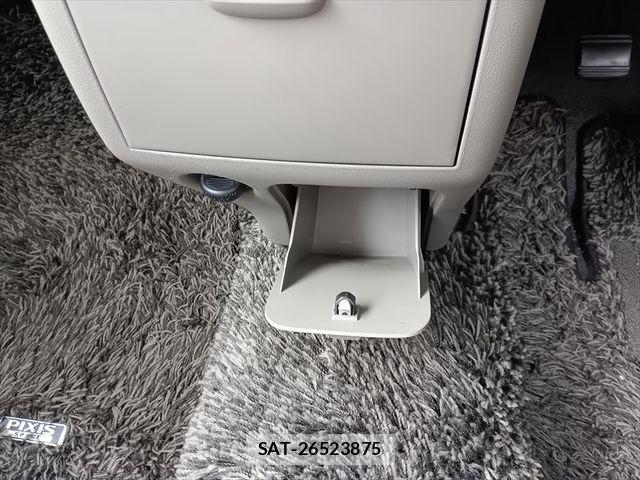 Toyota PIXIS SPACE 2012-09 8075112-22