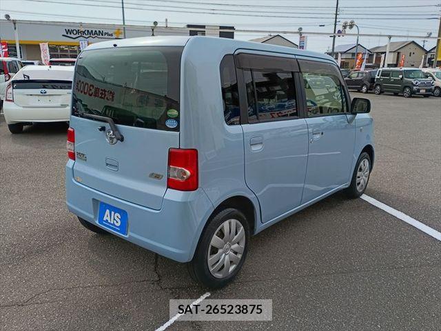 Toyota PIXIS SPACE 2012-09 8075112-2