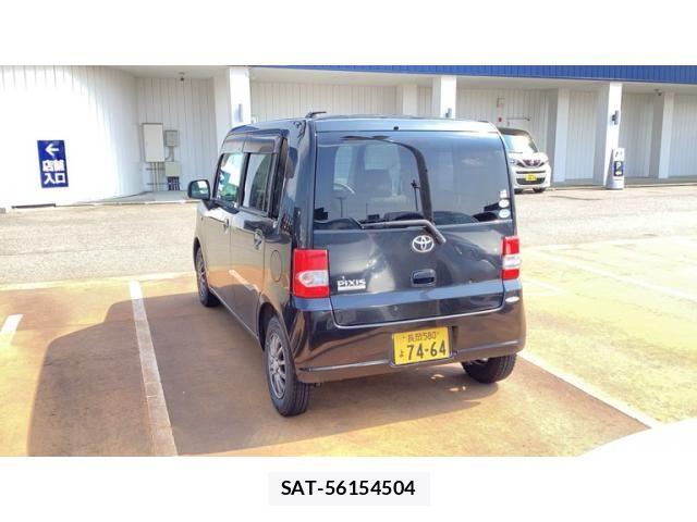 Toyota PIXIS SPACE 2012-01 8101190-1