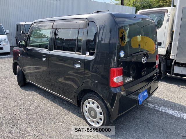 Toyota PIXIS SPACE 2013-07 8146418-2