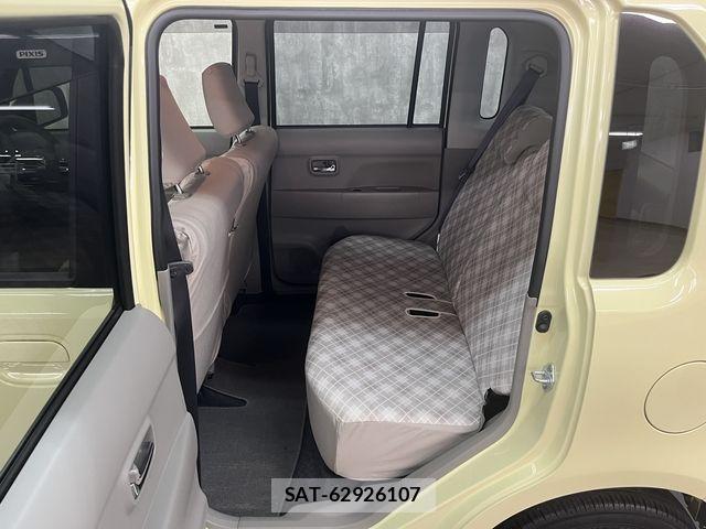 Toyota PIXIS SPACE 2016-07 8209521-9