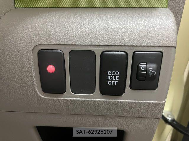 Toyota PIXIS SPACE 2016-07 8209521-16