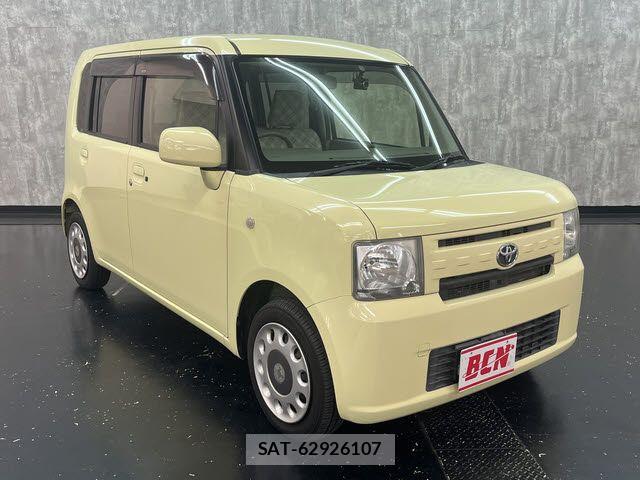 Toyota PIXIS SPACE 2016-07 8209521-6