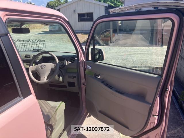 Toyota PIXIS SPACE 2013-07 8246326-9