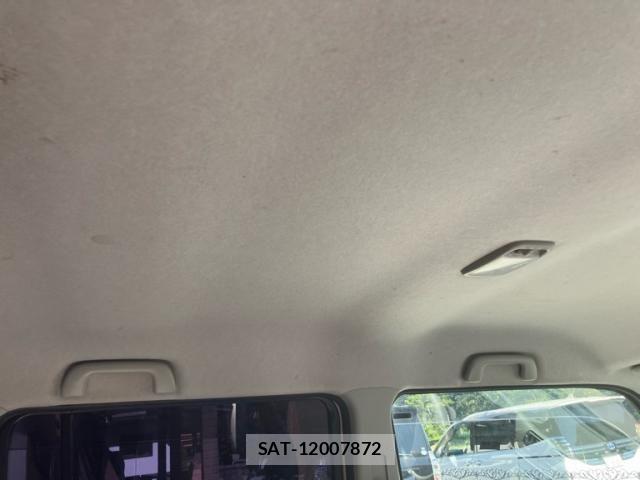 Toyota PIXIS SPACE 2013-07 8246326-11