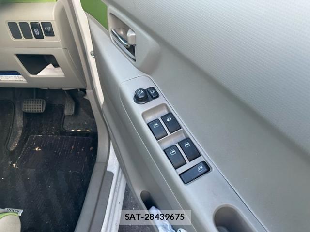 Toyota PIXIS SPACE 2016-03 8246327-9