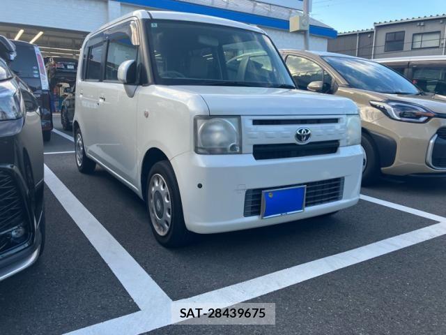 Toyota PIXIS SPACE 2016-03 8246327-1