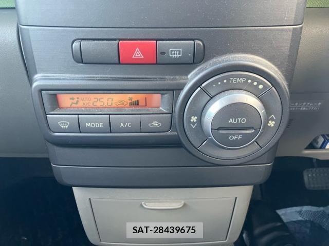 Toyota PIXIS SPACE 2016-03 8246327-19