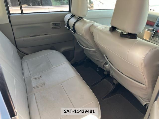 Toyota PIXIS SPACE 2012-05 8246328-13