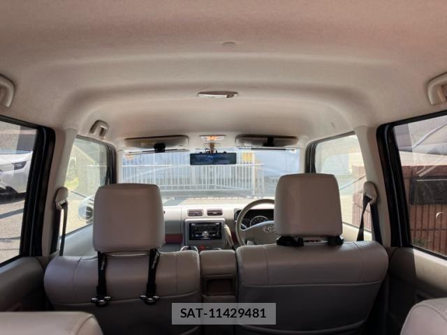 Toyota PIXIS SPACE 2012-05 8246328-15