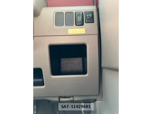 Toyota PIXIS SPACE 2012-05 8246328-17