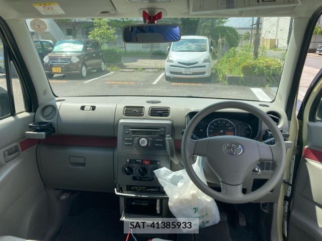 Toyota PIXIS SPACE 2012-06 8316371-10