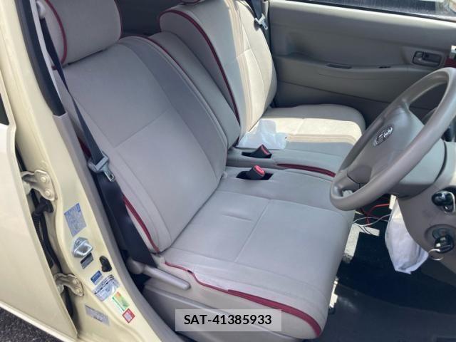 Toyota PIXIS SPACE 2012-06 8316371-11