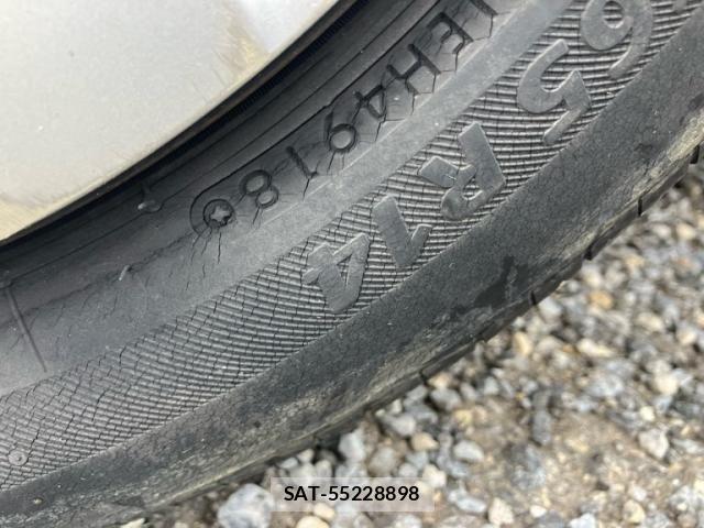 Toyota PIXIS SPACE 2012-07 8372046-10