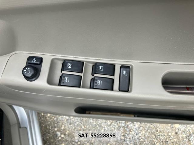 Toyota PIXIS SPACE 2012-07 8372046-15