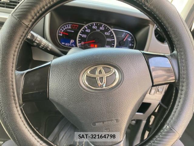 Toyota PIXIS SPACE 2016-06 8414355-15