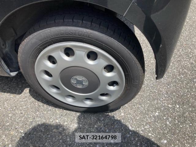 Toyota PIXIS SPACE 2016-06 8414355-4