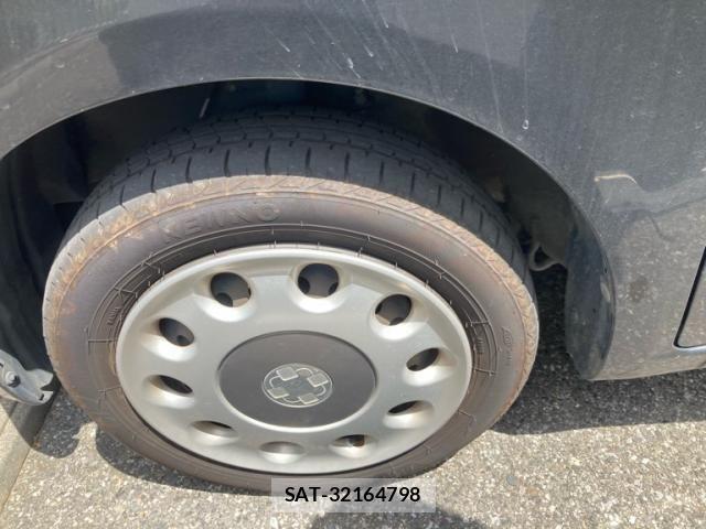 Toyota PIXIS SPACE 2016-06 8414355-5