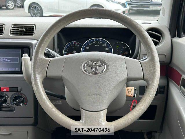 Toyota PIXIS SPACE 2013-02 8666727-9