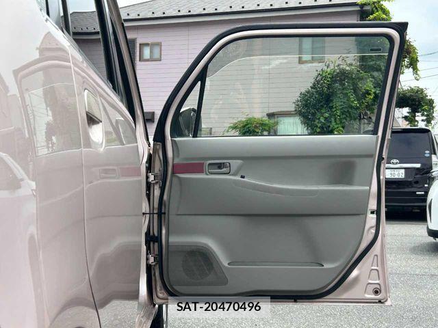 Toyota PIXIS SPACE 2013-02 8666727-12