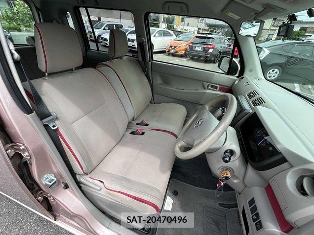 Toyota PIXIS SPACE 2013-02 8666727-13