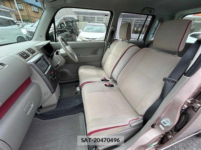 Toyota PIXIS SPACE 2013-02 8666727-18