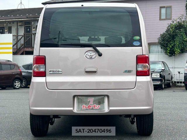 Toyota PIXIS SPACE 2013-02 8666727-25