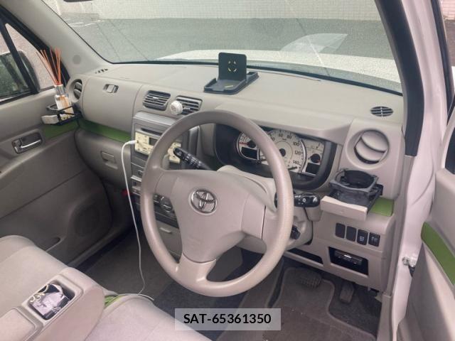 Toyota PIXIS SPACE 2016-03 8781608-12