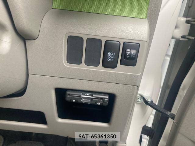 Toyota PIXIS SPACE 2016-03 8781608-15