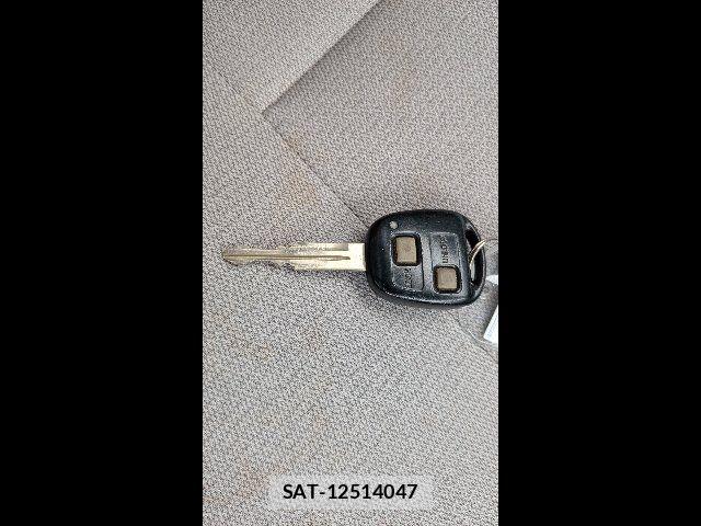 Toyota PIXIS SPACE 2013-09 8831058-14