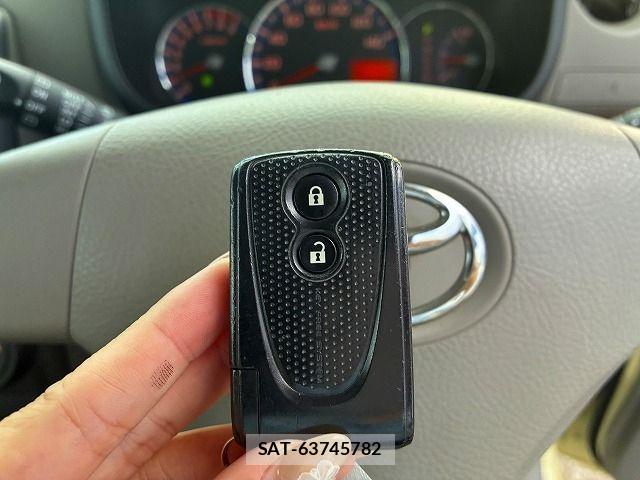 Toyota PIXIS SPACE 2012-07 8881540-19