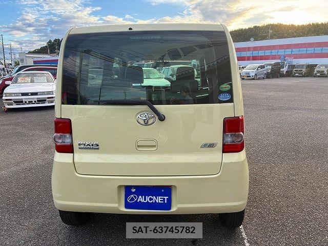 Toyota PIXIS SPACE 2012-07 8881540-5