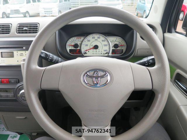 Toyota PIXIS SPACE 2015-08 8881541-13