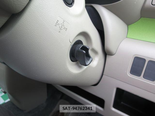Toyota PIXIS SPACE 2015-08 8881541-18