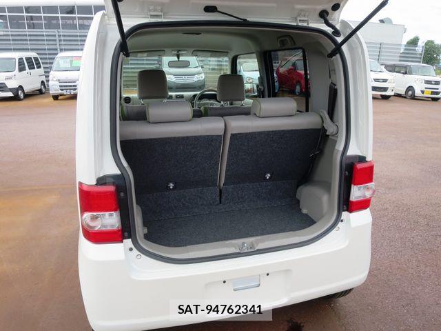 Toyota PIXIS SPACE 2015-08 8881541-7