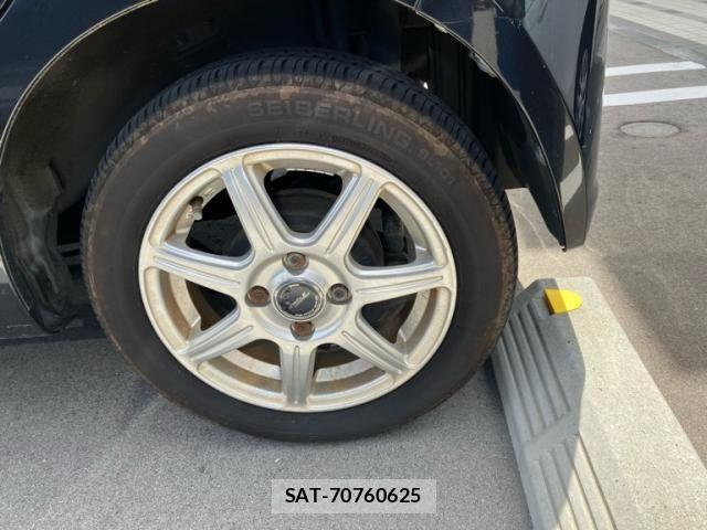 Toyota PIXIS SPACE 2014-01 7223519-9