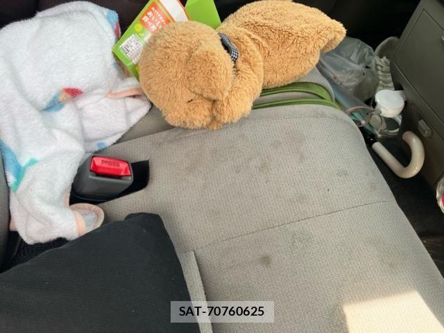 Toyota PIXIS SPACE 2014-01 7223519-19