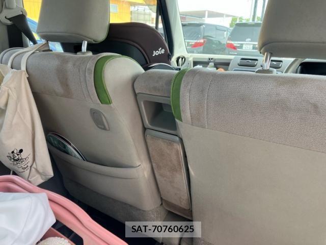 Toyota PIXIS SPACE 2014-01 7223519-20