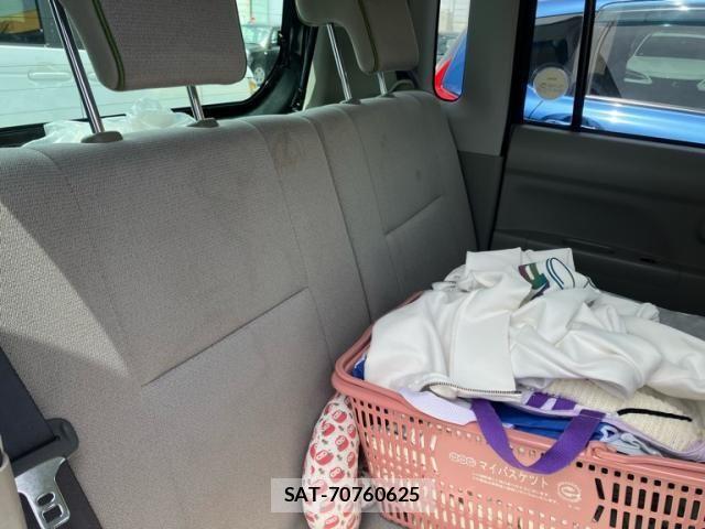 Toyota PIXIS SPACE 2014-01 7223519-21