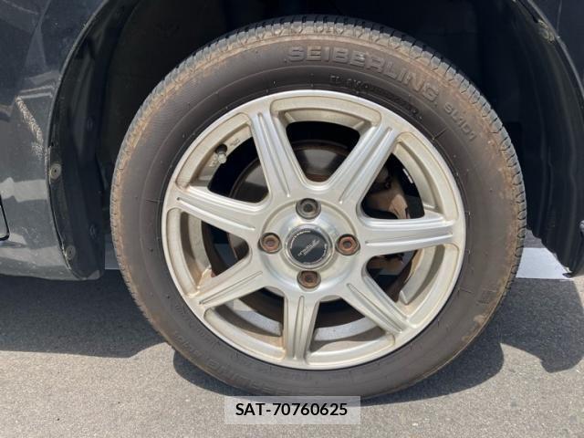 Toyota PIXIS SPACE 2014-01 7223519-5