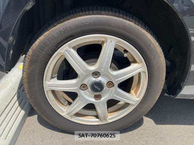 Toyota PIXIS SPACE 2014-01 7223519-8